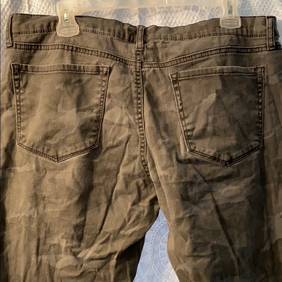 Camouflage jeans - Picture 5 of 5